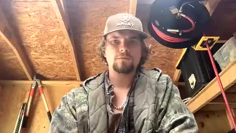 treeman817 online show from May 3, 2:01 pm