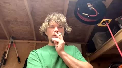 treeman817 online show from May 27, 2:08 am