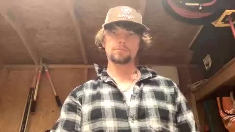 treeman817 online show from May 8, 12:16 am