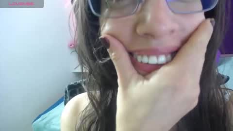 Treisy online show from March 24, 1:06 pm