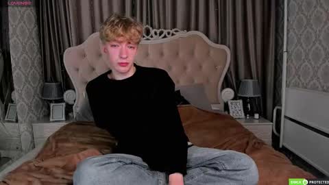 TrevorBenson online show from October 8, 3:02 am