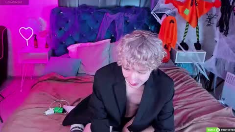 TrevorBenson online show from October 20, 6:02 pm