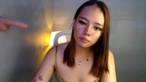 trexie_fucks15 online show from April 1, 5:10 pm