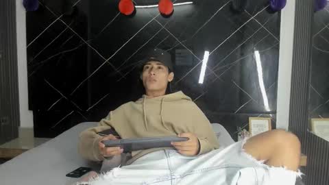 Trey online show from January 13, 3:58 am