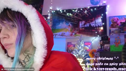 Snapshot of tricky_nymph chatting on December 26, 4:43 am Cassie online show from December 26, 4:43 am