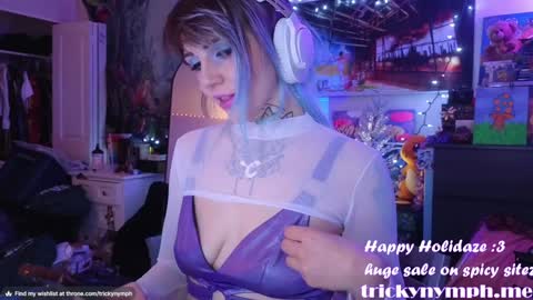 Snapshot of tricky_nymph chatting on December 31, 6:48 am Cassie online show from December 31, 6:48 am