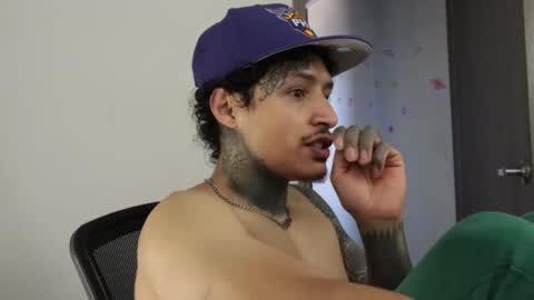 - trieone online show from September 9, 9:15 pm