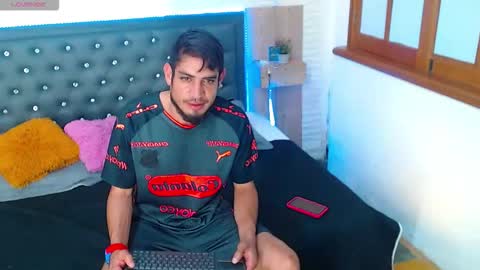 triibilin online show from January 7, 8:36 pm