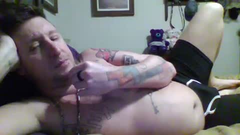 trillnonymau5 online show from February 20, 6:06 am