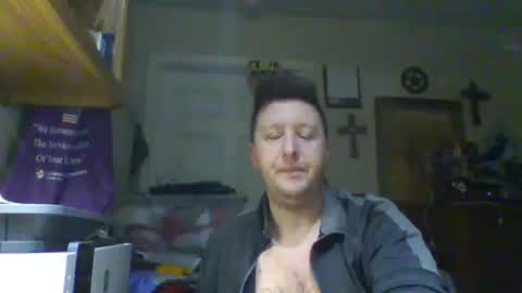 trillnonymau5 online show from February 24, 12:16 pm