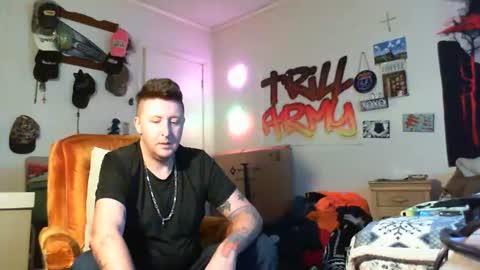 trillnonymau5 online show from January 8, 5:26 pm