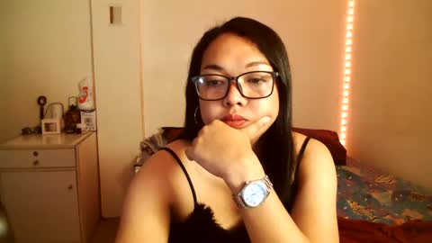 Snapshot of trishakera chatting on February 21, 4:37 pm trisha online show from February 21, 4:37 pm