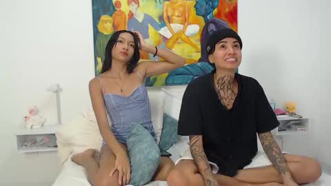 Snapshot of trixiandsuki chatting on September 15, 8:43 pm trixiandsuki online show from September 15, 8:43 pm