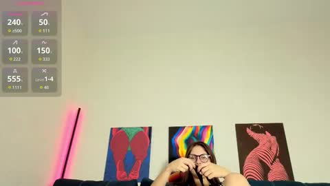 trixibell online show from November 8, 7:11 am