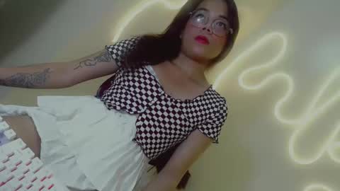 trixie_foxslut online show from January 17, 11:52 am