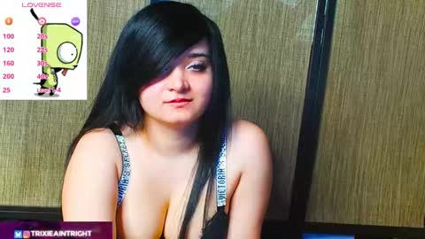 trixiedoescamcam online show from September 29, 6:07 pm