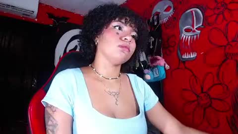 Trixie hot 3 online show from July 19, 1:36 pm
