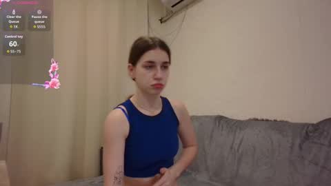 TrixyPixy online show from September 19, 3:10 am