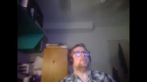 Snapshot of true_manofworth chatting on September 16, 5:21 am HandicappedLaugher online show from September 16, 5:21 am