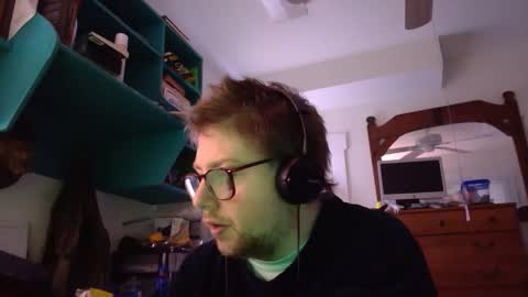 Snapshot of true_manofworth chatting on December 17, 4:21 pm HandicappedLaugher online show from December 17, 4:21 pm
