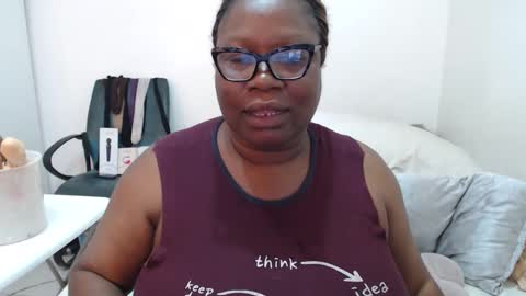 Snapshot of truebella30 chatting on March 8, 9:50 am TrueBella30 online show from March 8, 9:50 am