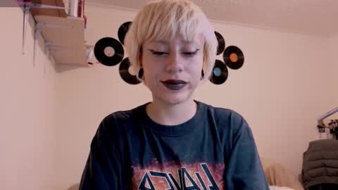 Cait online show from October 20, 5:01 am