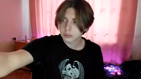 Emilum online show from January 31, 2:37 am