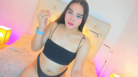 Snapshot of ts_lovelicious chatting on February 21, 6:51 am ts_lovelicious online show from February 21, 6:51 am