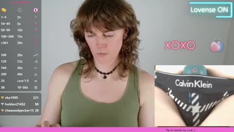 Ellie Ryder online show from March 30, 12:12 am