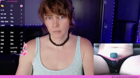 Ellie Ryder online show from September 27, 12:30 am