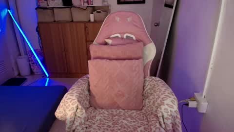 tsgilian_exoticbeauty online show from February 9, 5:55 am