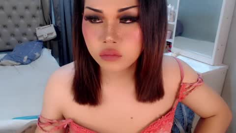 jayvie online show from June 8, 3:29 am