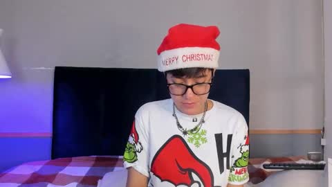 Maru online show from December 3, 7:36 pm