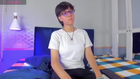 Snapshot of tsuki_maru chatting on September 10, 8:32 pm Maru online show from September 10, 8:32 pm