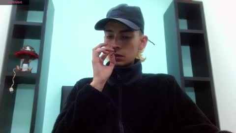 ttimy online show from April 2, 8:27 pm