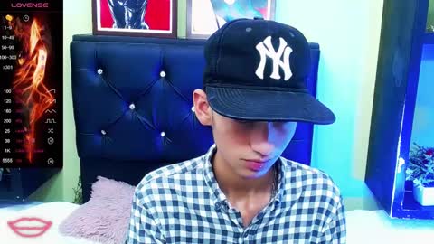 ttimy online show from February 25, 9:04 pm