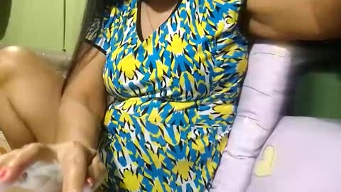 Mae online show from December 4, 9:14 pm