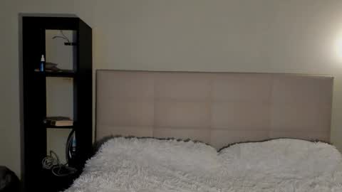 Hi everyone my name is Tina Id love it if you could help make sense of it here  online show from October 28, 2:07 pm