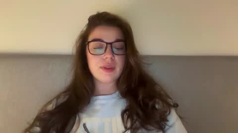 Ariana online show from March 21, 7:29 pm