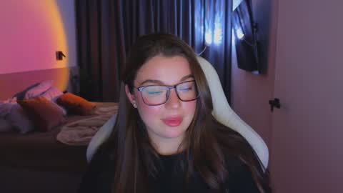 Ariana online show from October 15, 9:15 pm