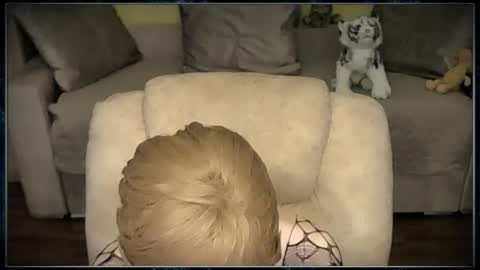 Clementine online show from November 12, 8:05 am