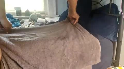 twe4kseeker online show from October 1, 12:04 pm