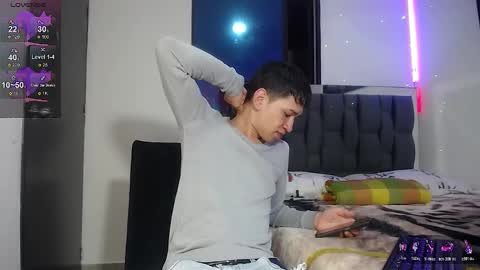 Mr Daren online show from February 27, 5:37 pm