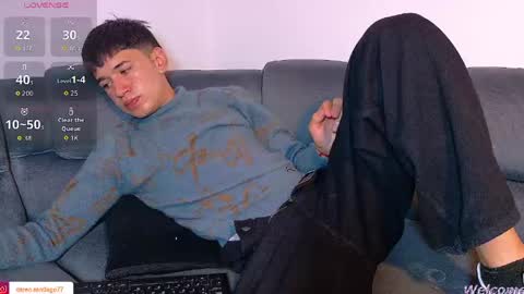 Mr Daren online show from April 20, 7:39 pm