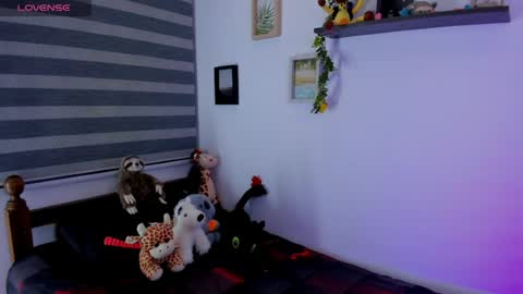 jhony online show from April 9, 11:32 pm