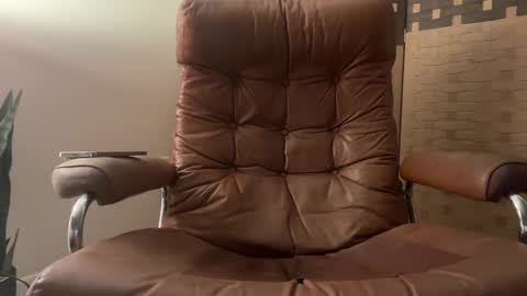 twinkie_lad117 online show from October 13, 9:11 am