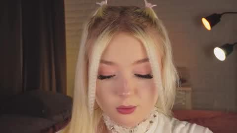 twinklefluff online show from October 19, 4:33 pm