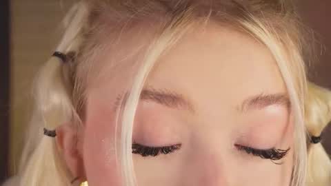 twinklefluff online show from October 18, 4:22 pm