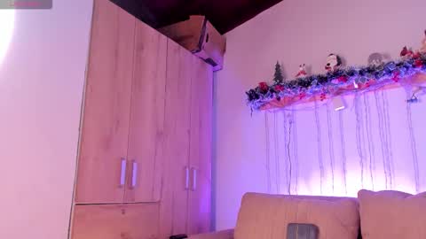 twinksboys_23 online show from February 3, 1:37 pm