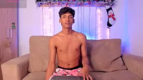 twinksboys_23 online show from December 21, 7:04 am